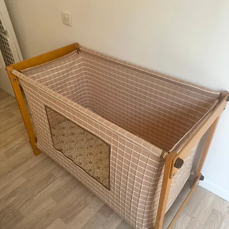 Sheila - Rdc A La Deco Style Annees 70 Avec Terrasse A Deux Pas De La * Berck